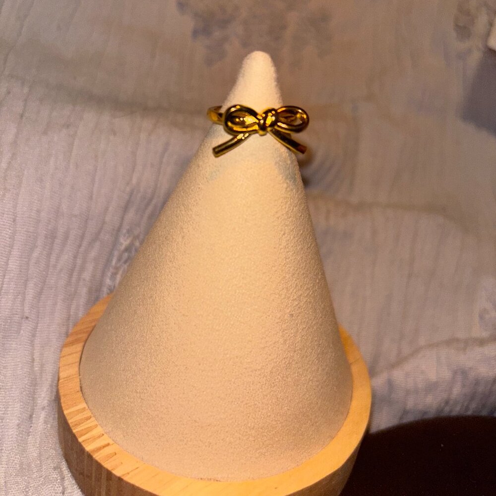 Gold Bow Ring